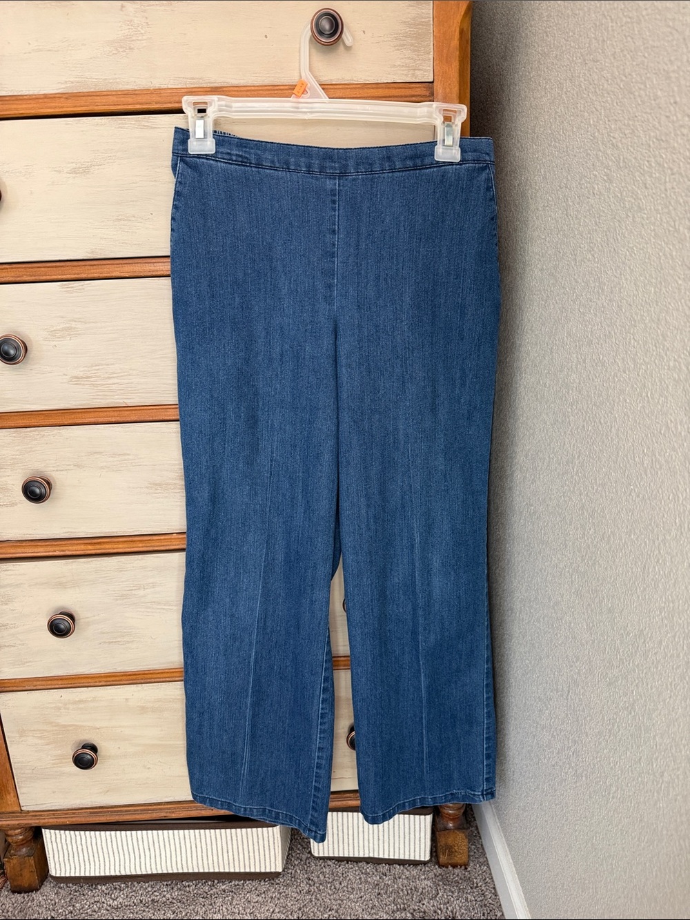 Women's Blue Pull-On Denim Jeans